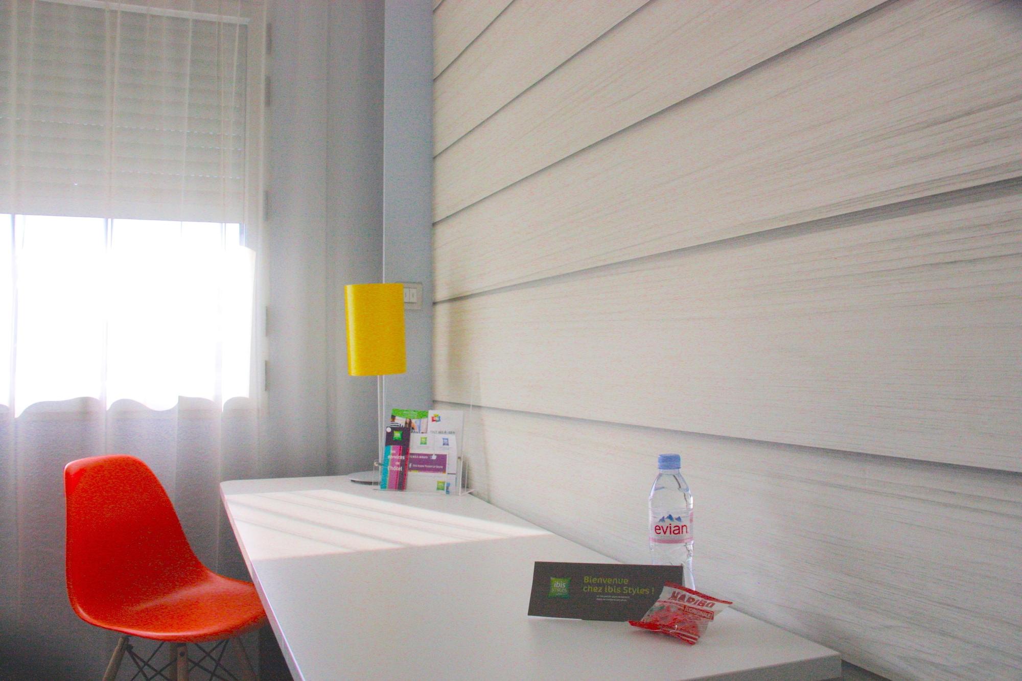 Ibis Styles Toulon La Seyne Sur Mer Bagian luar foto