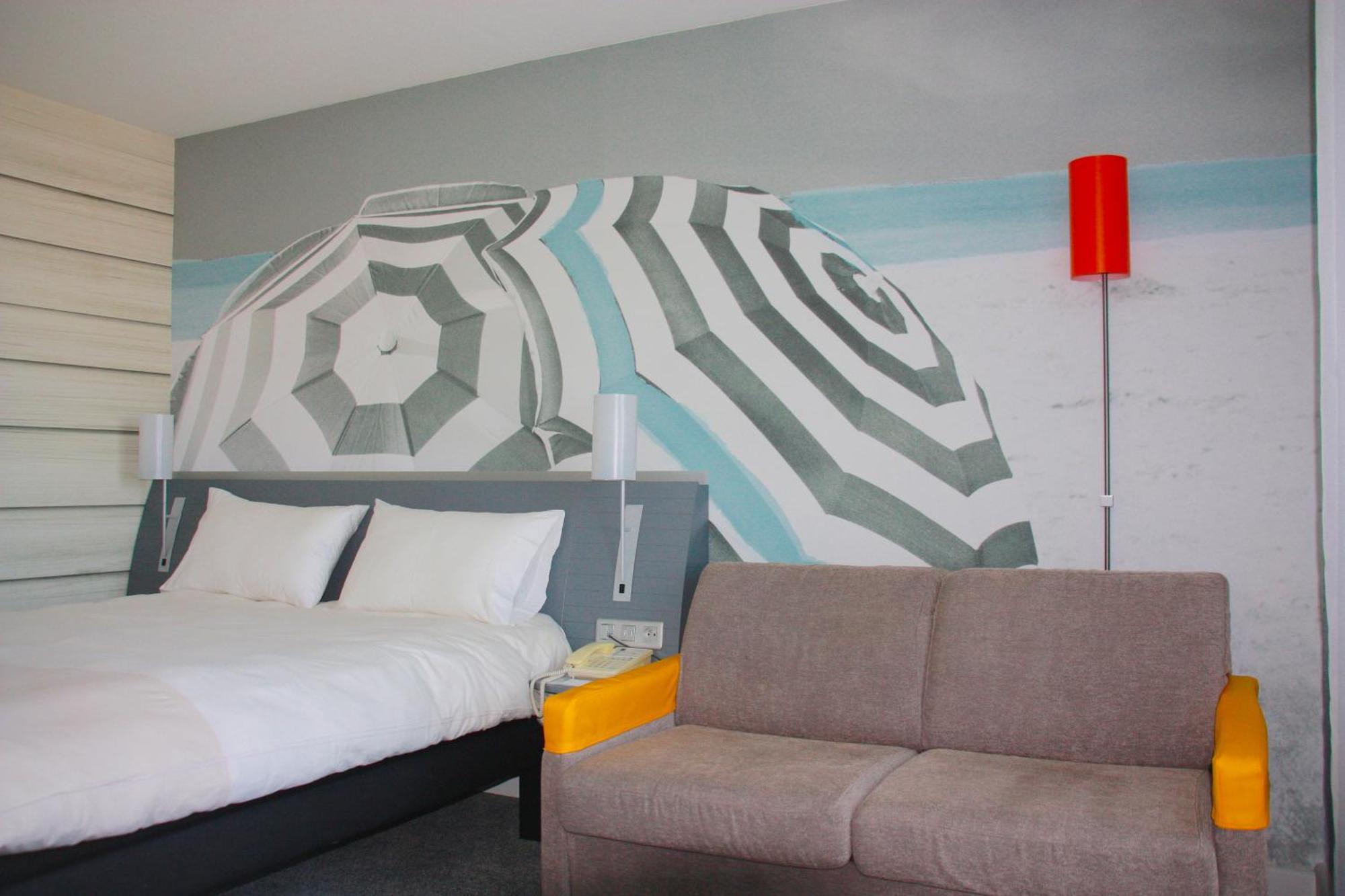Ibis Styles Toulon La Seyne Sur Mer Bagian luar foto