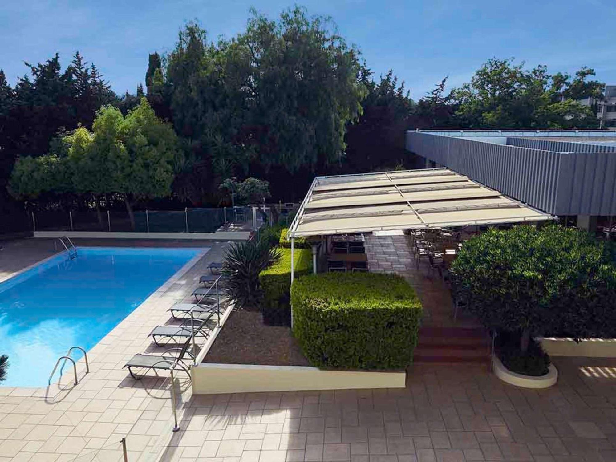 Ibis Styles Toulon La Seyne Sur Mer Bagian luar foto