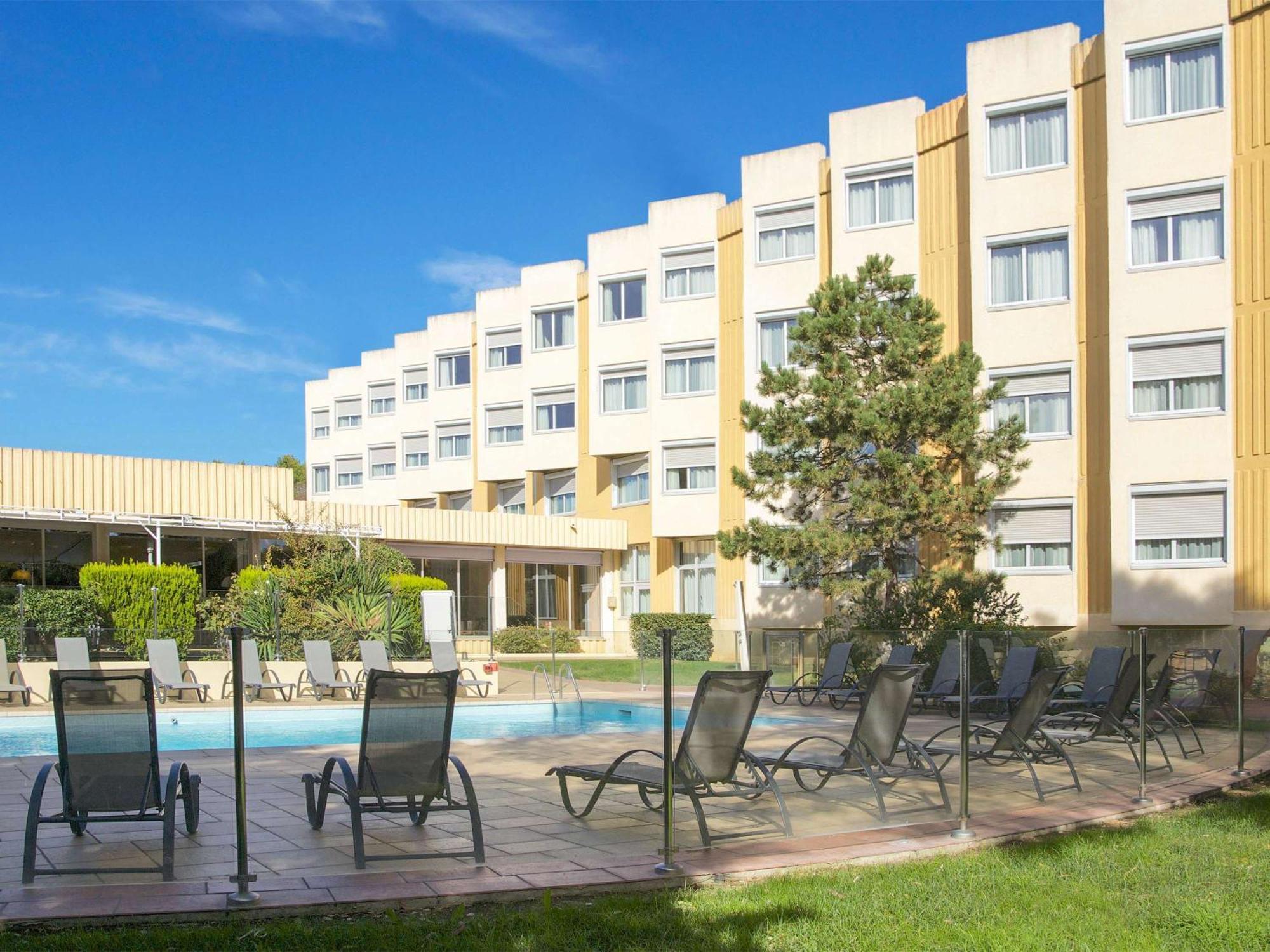 Ibis Styles Toulon La Seyne Sur Mer Bagian luar foto