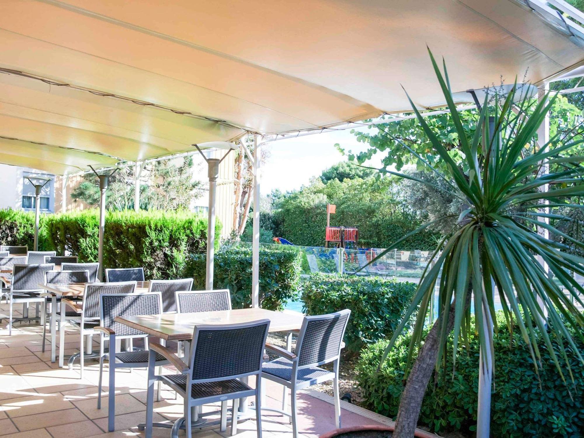 Ibis Styles Toulon La Seyne Sur Mer Bagian luar foto