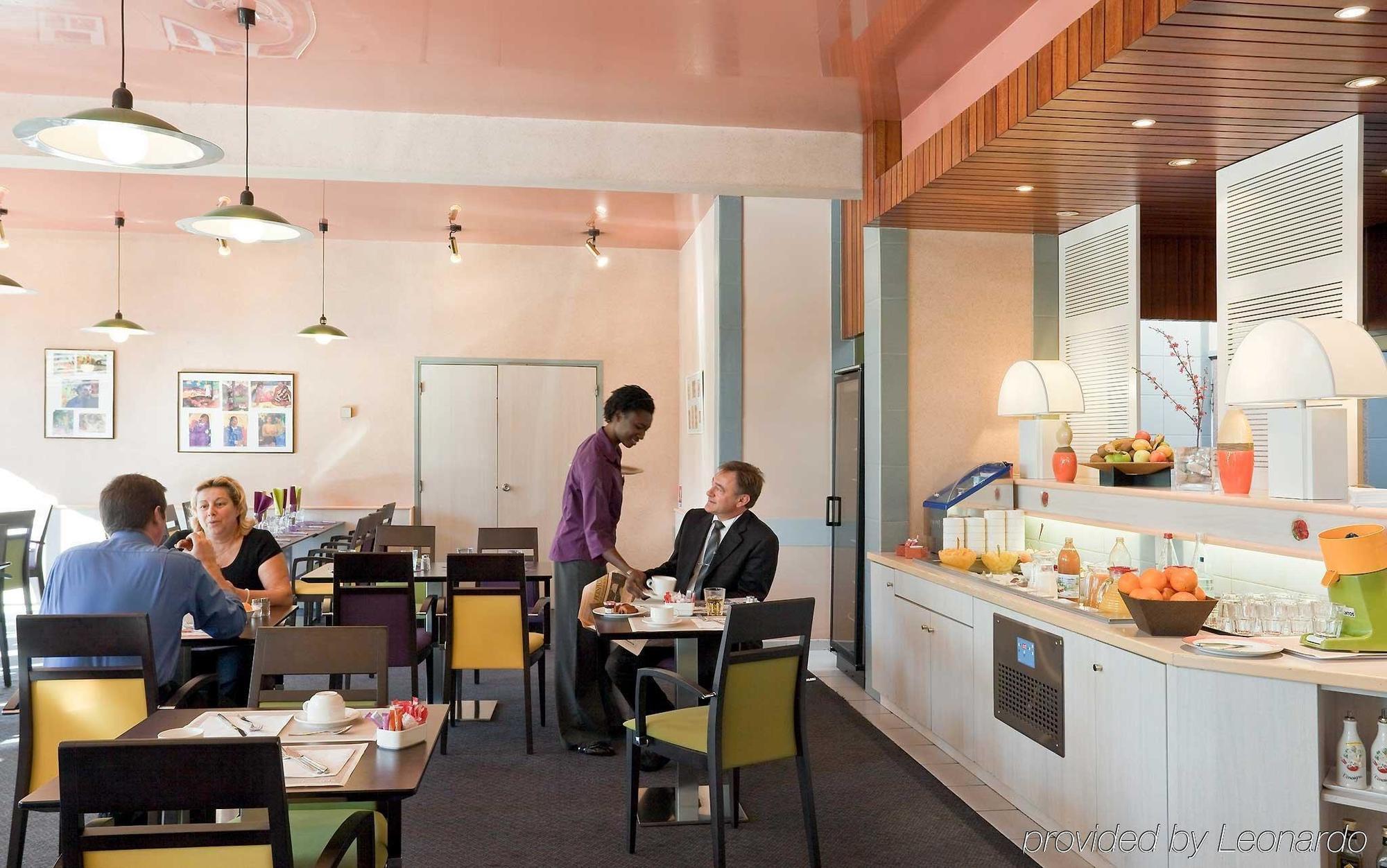 Ibis Styles Toulon La Seyne Sur Mer Bagian luar foto