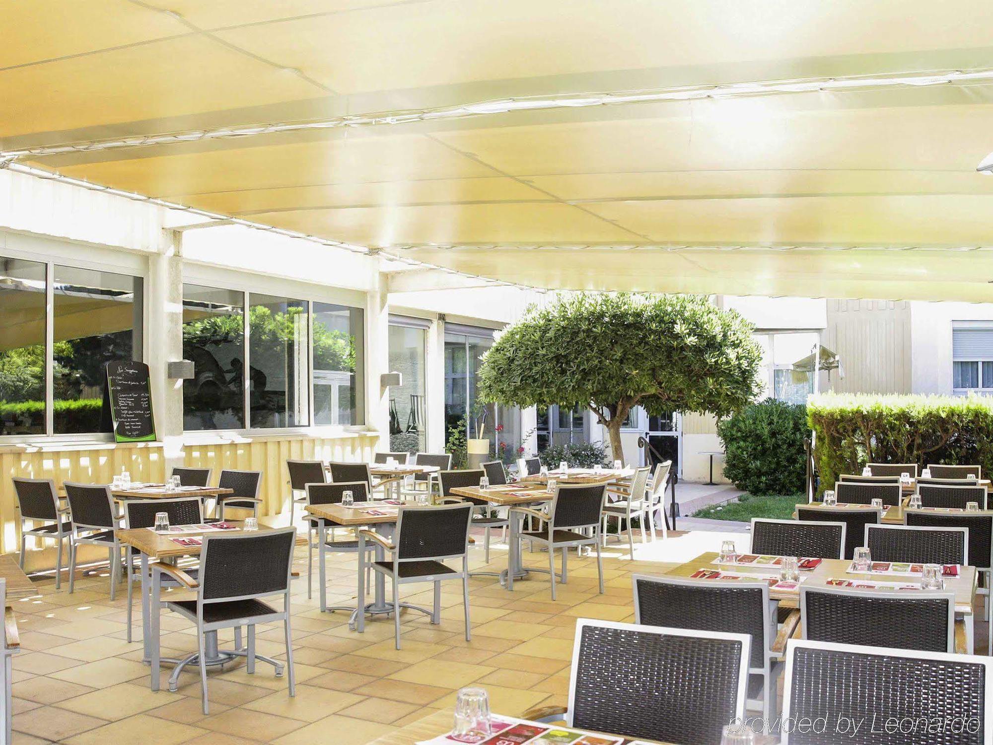 Ibis Styles Toulon La Seyne Sur Mer Bagian luar foto